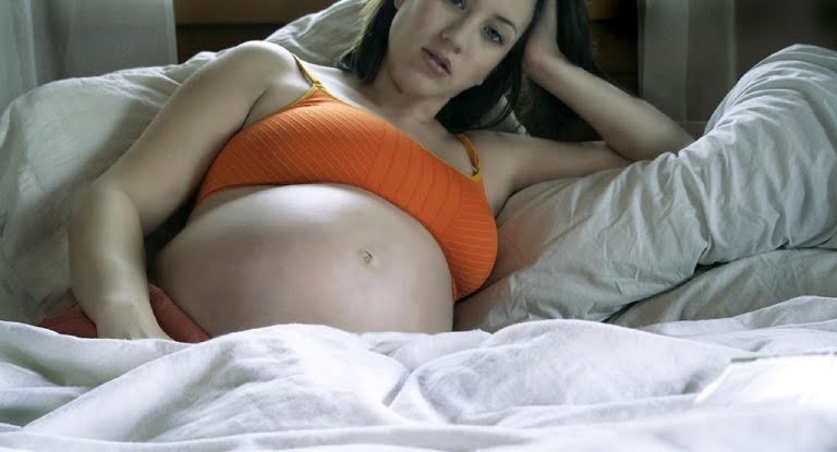 Mất ngủ khi mang thai là tình trạng phổ biến ở thai phụ